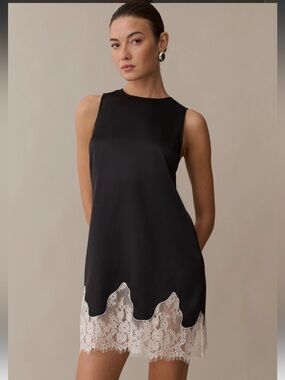 NWT Kourt Yasmin Shift Lace Trim Few Moda Dress Size Small